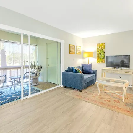 Private Patio - Walk To Beach Shops & More!
